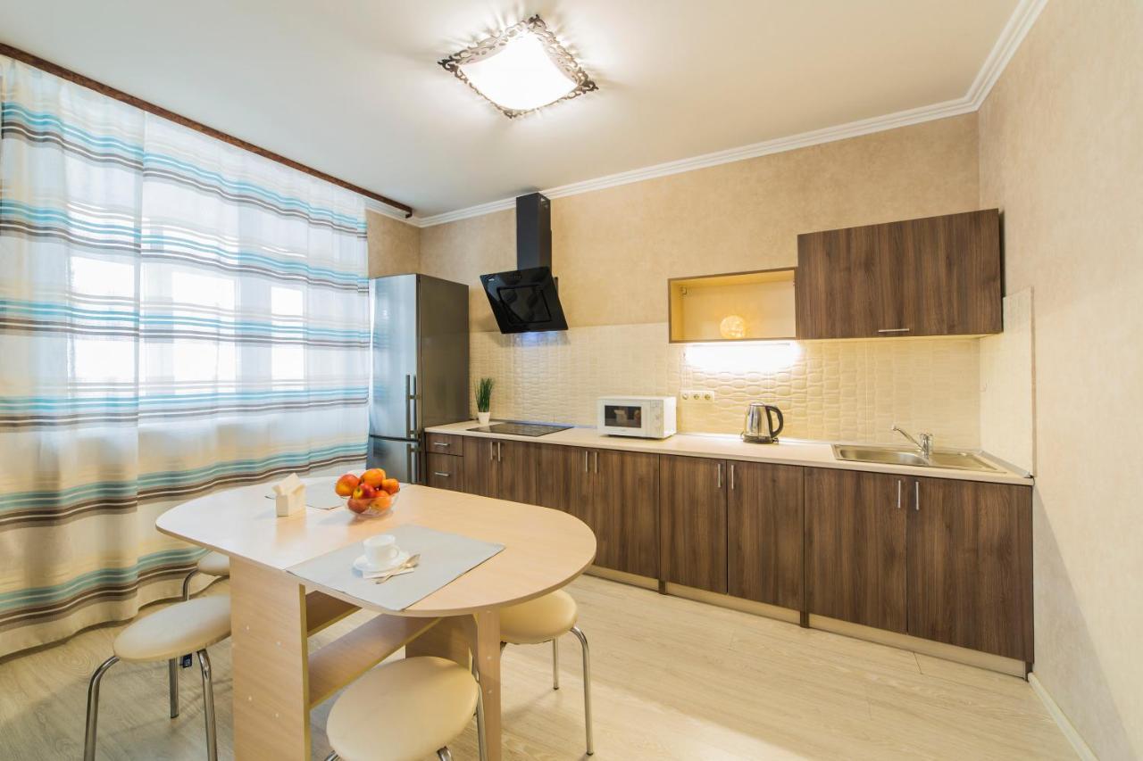 Studio Apartment On Bazhana Kiev Buitenkant foto